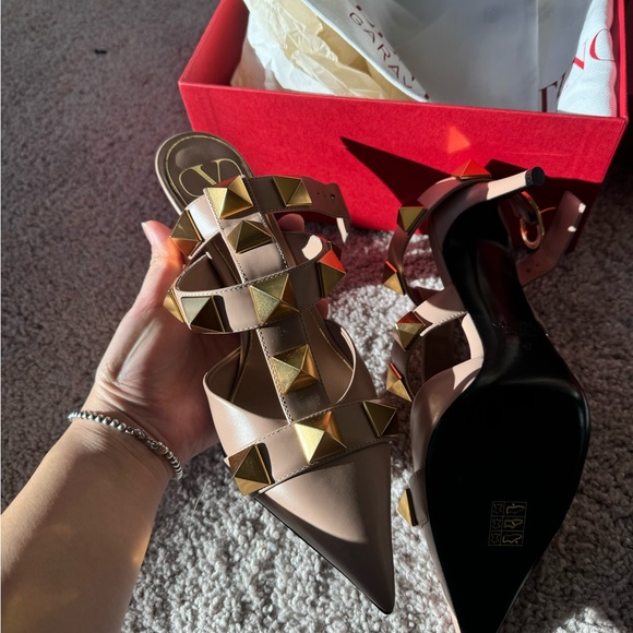 NWT Valentines Roman stud heel - Picture 5 of 6